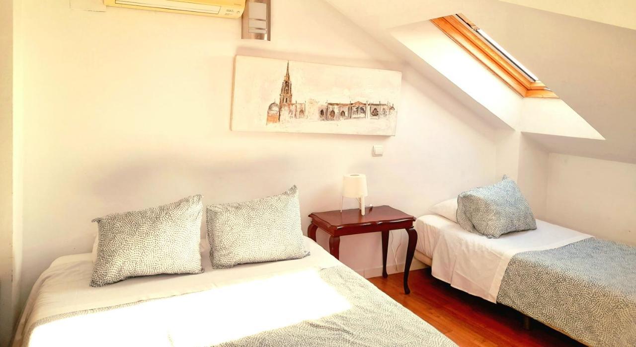 Toletum Low Cost Lofts Diafanos O 2Dormitorios Parking Municipal Gratis Al Aire Libre A 100M Toledo Exterior photo